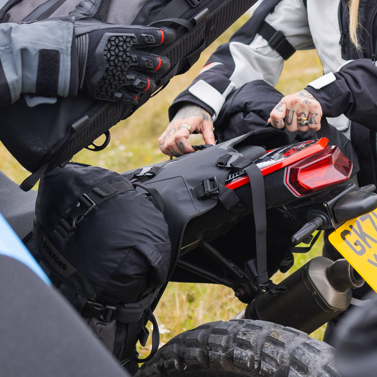 Oxford atlas bag holder rear black