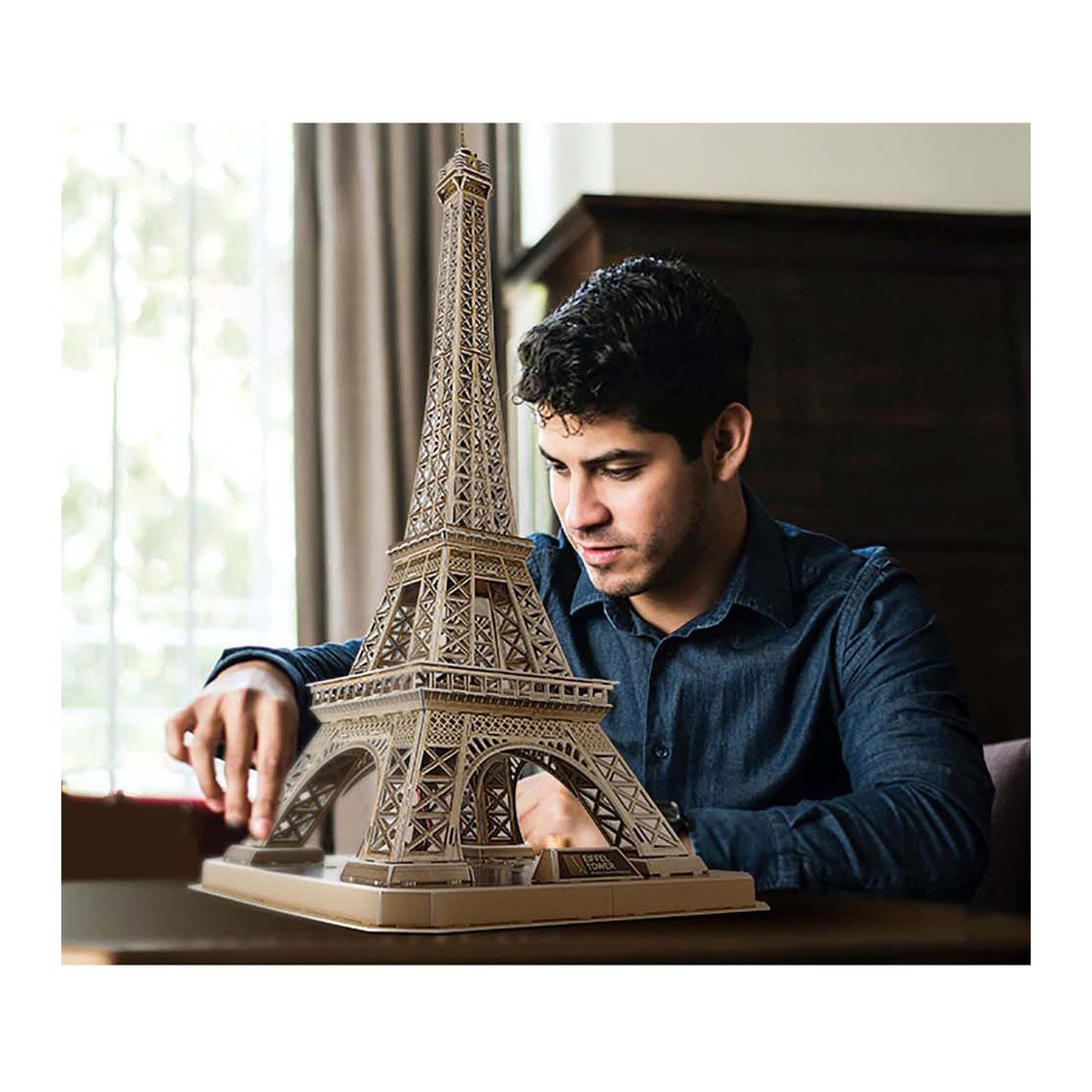 Divertente puzzle 3D cubico Torre Eiffel con illuminazione a LED