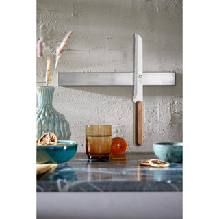 Timber bread knife