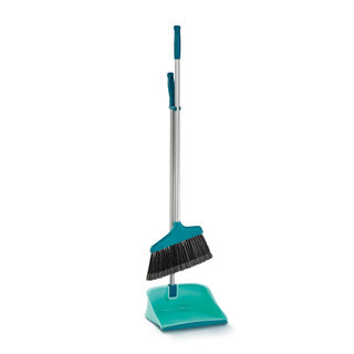Leifheit long maria dustpan and brush set