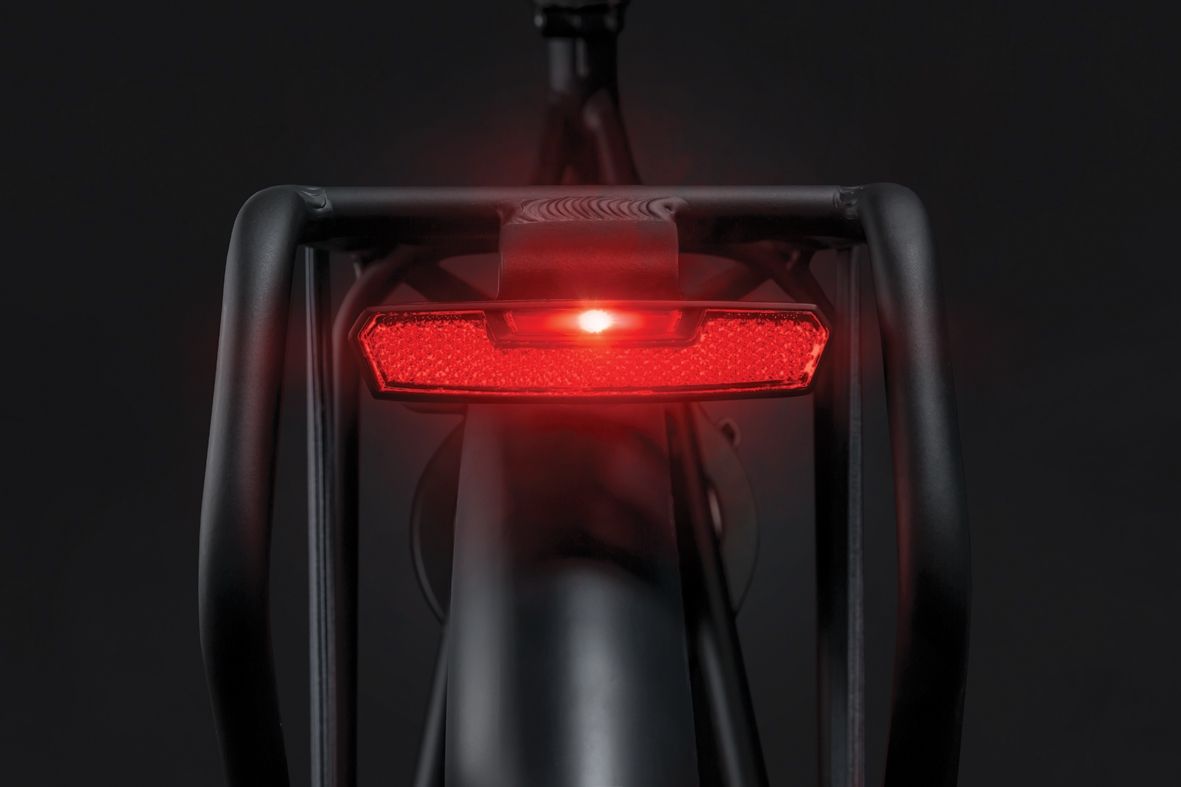 Axa rear light Juno dynamo steady 50 mm - red