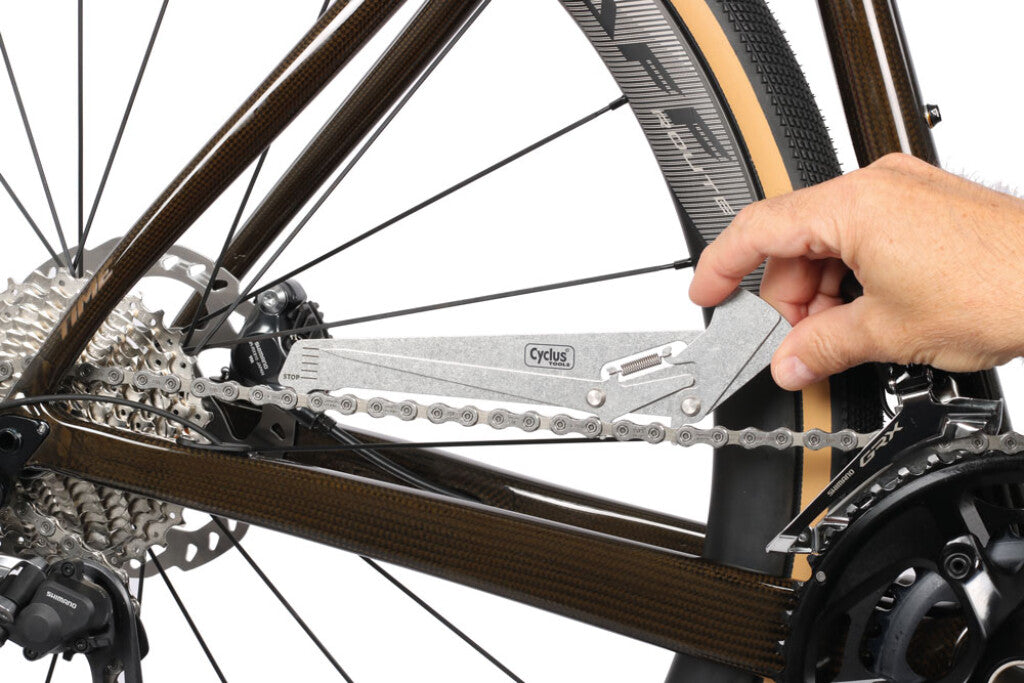 Cycplus cycle chainwite wit acier argent