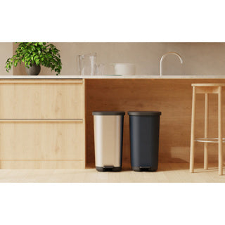Rotho poubelle à pédale ribo 35l noir