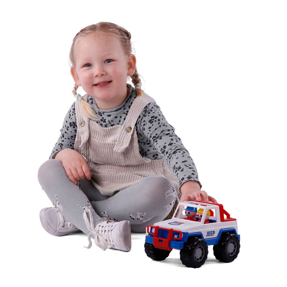 Cavallino jeep with 2 play figures