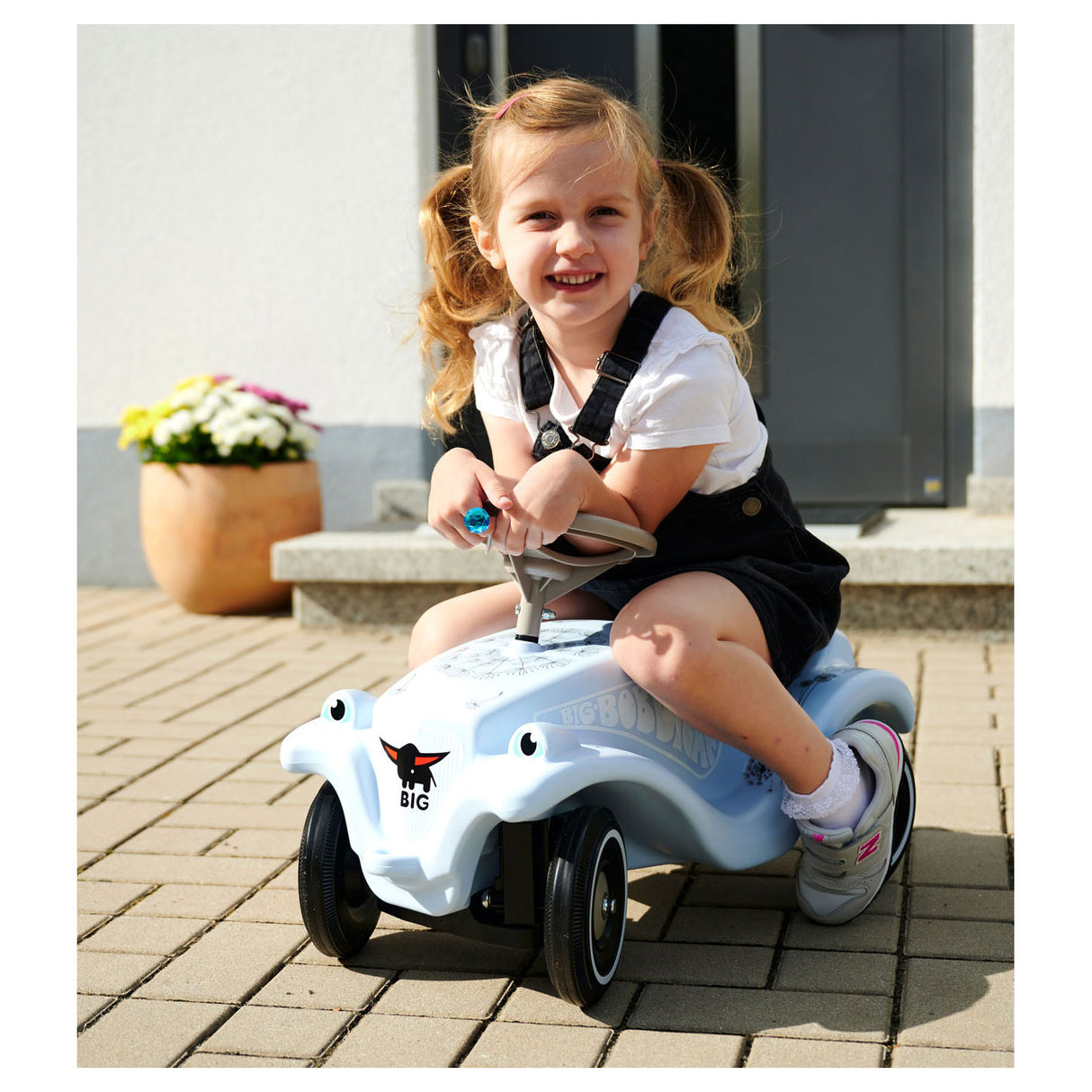 Big Bobby Car Classic Blowball Walking Car