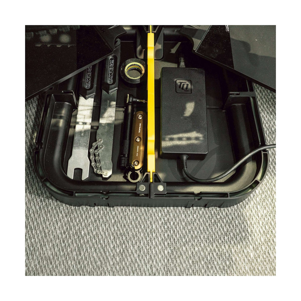 Stáisiún tiúnadh caighdeánach Topeak dheisiú