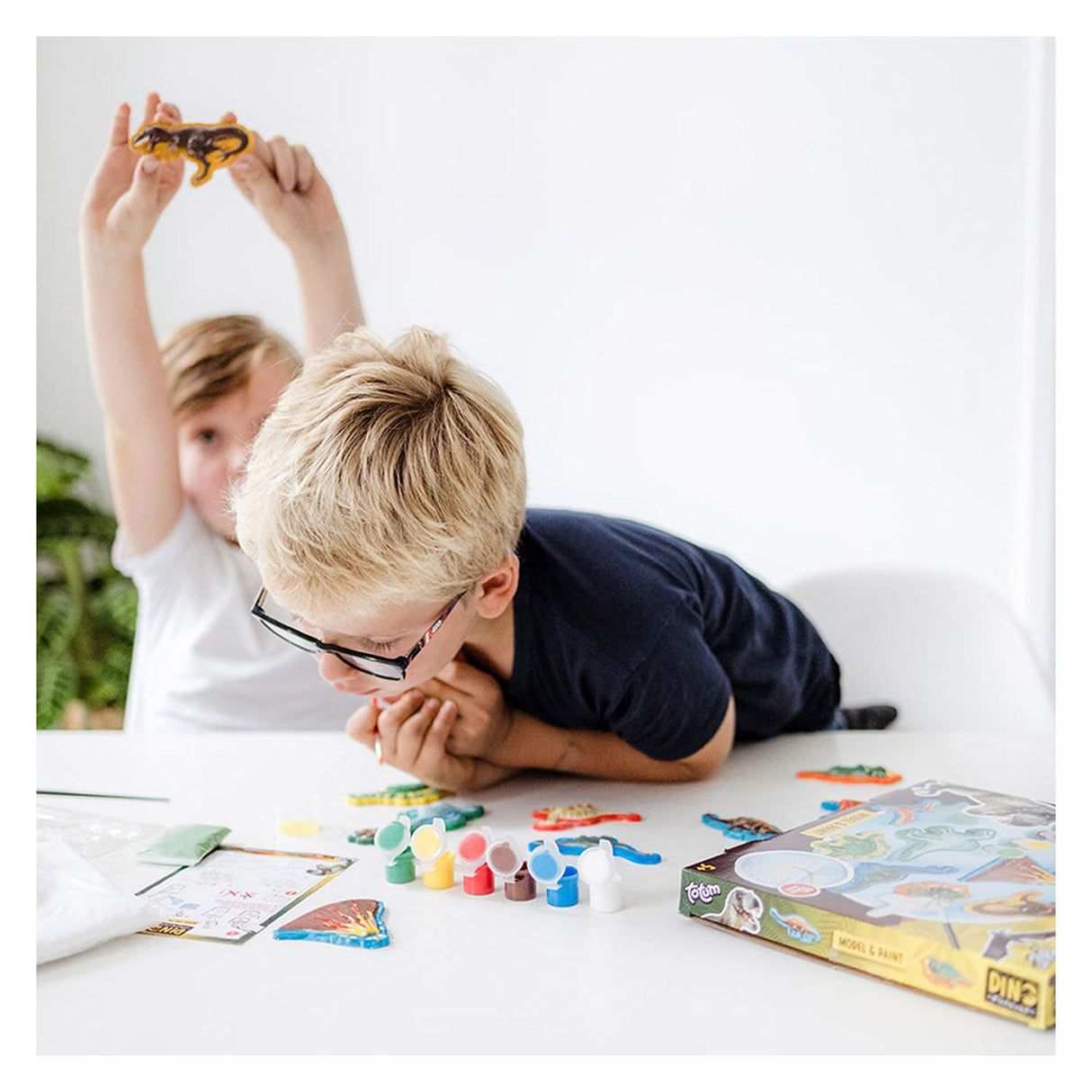 Totum Dino Forever - Playing and festészet gipsz