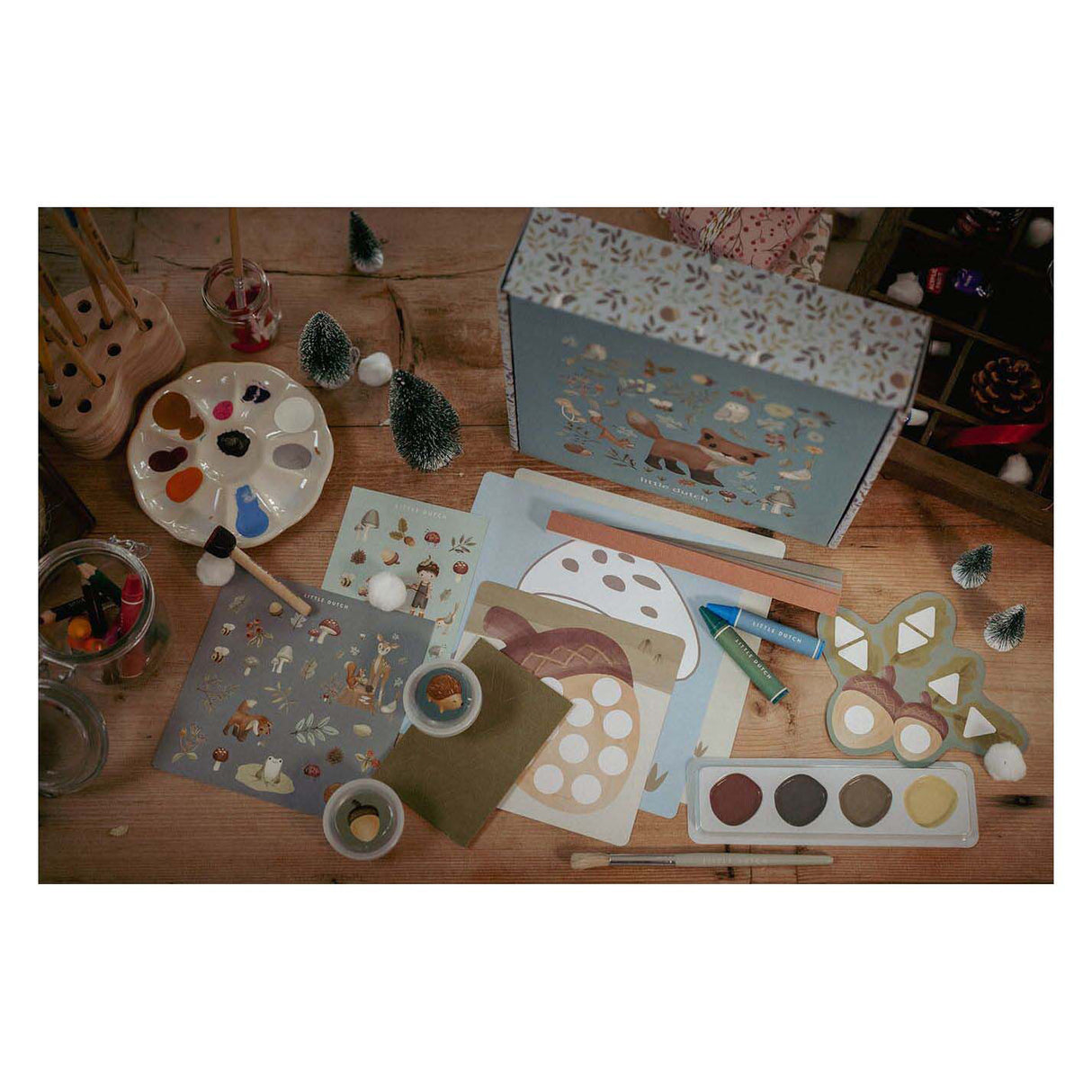 Bambolino žaislai maža olandiška rankdarbių dėžutė - miško draugai