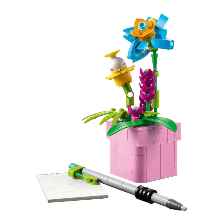 Máquina de escribir Lego Creator 31169 con flores.