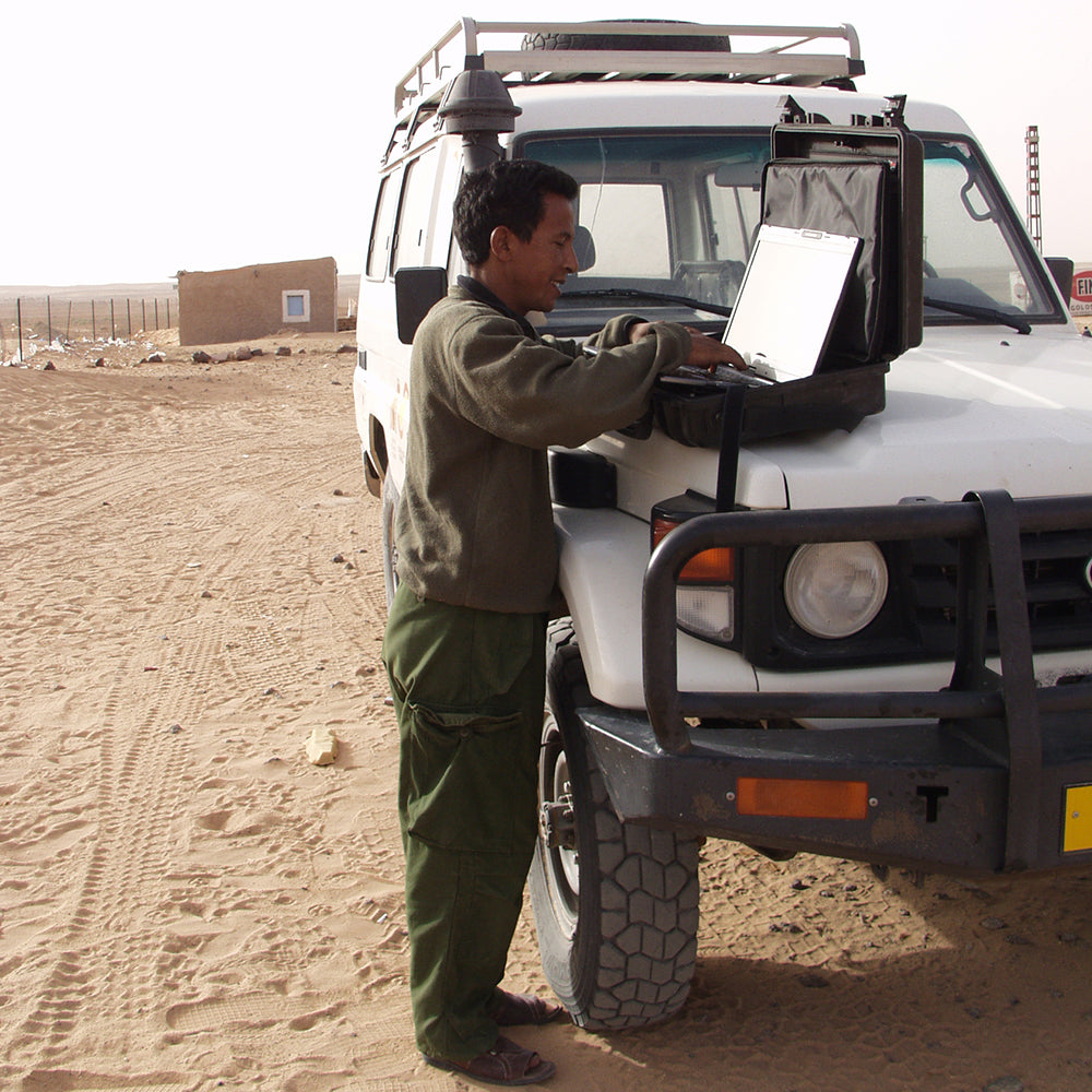 Explorer Ocvire 4412HL kovček črna z vrečko za prenosnik