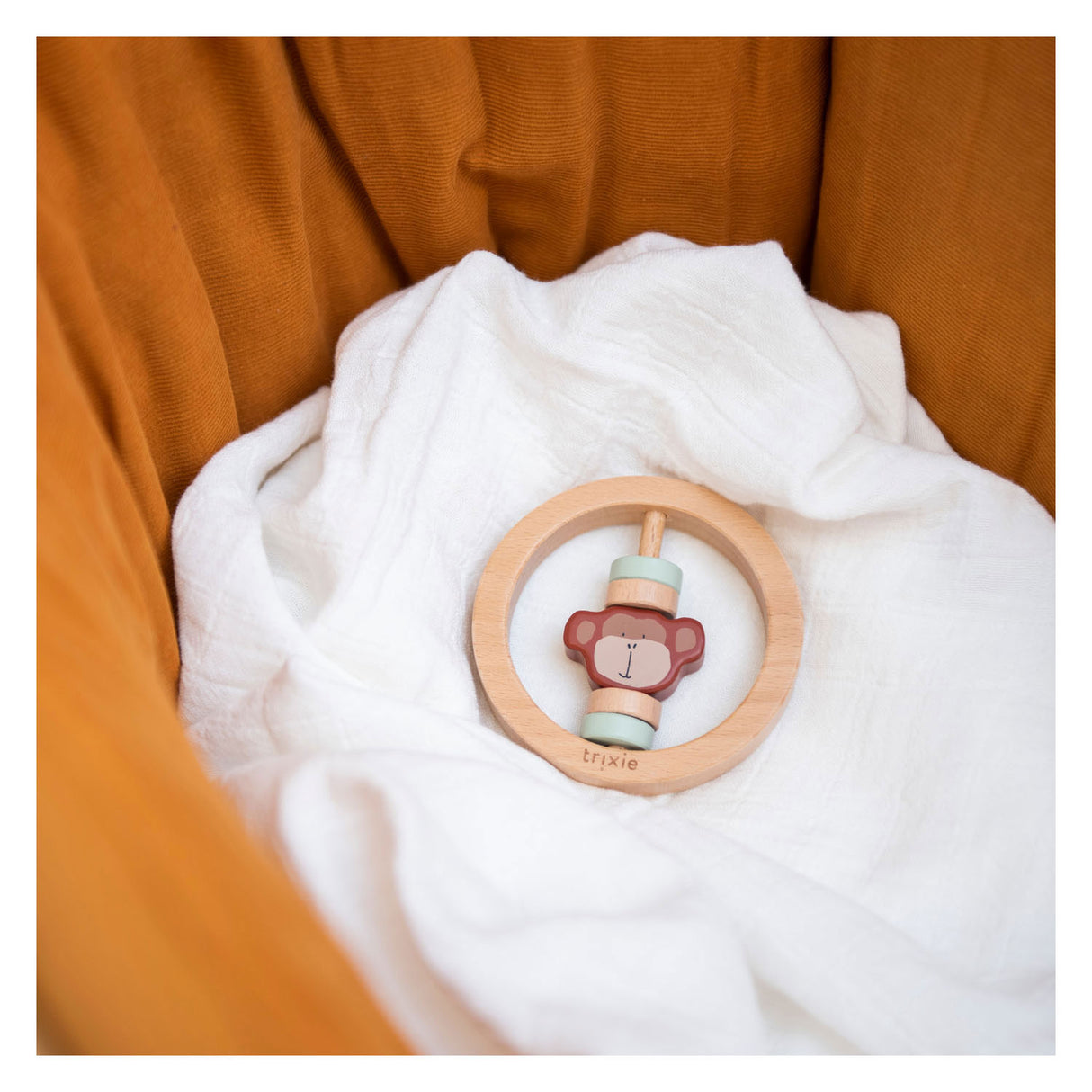 Trixie Wooden Rattle Round Mr. Monkey