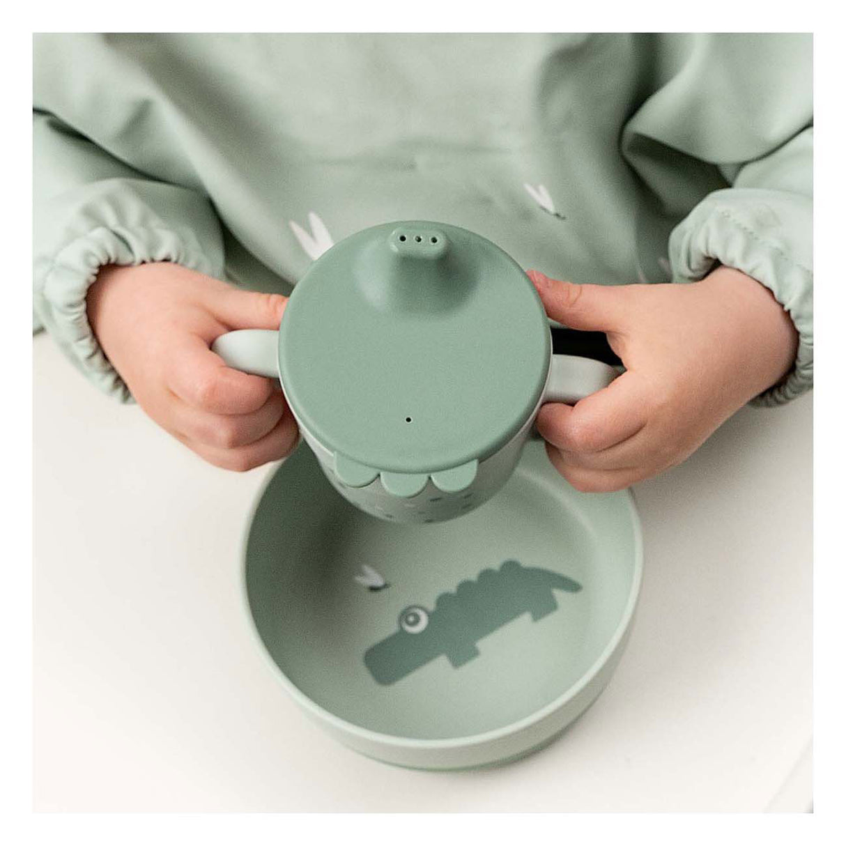 Done by deer spout cup cheerful dots green, 215ml