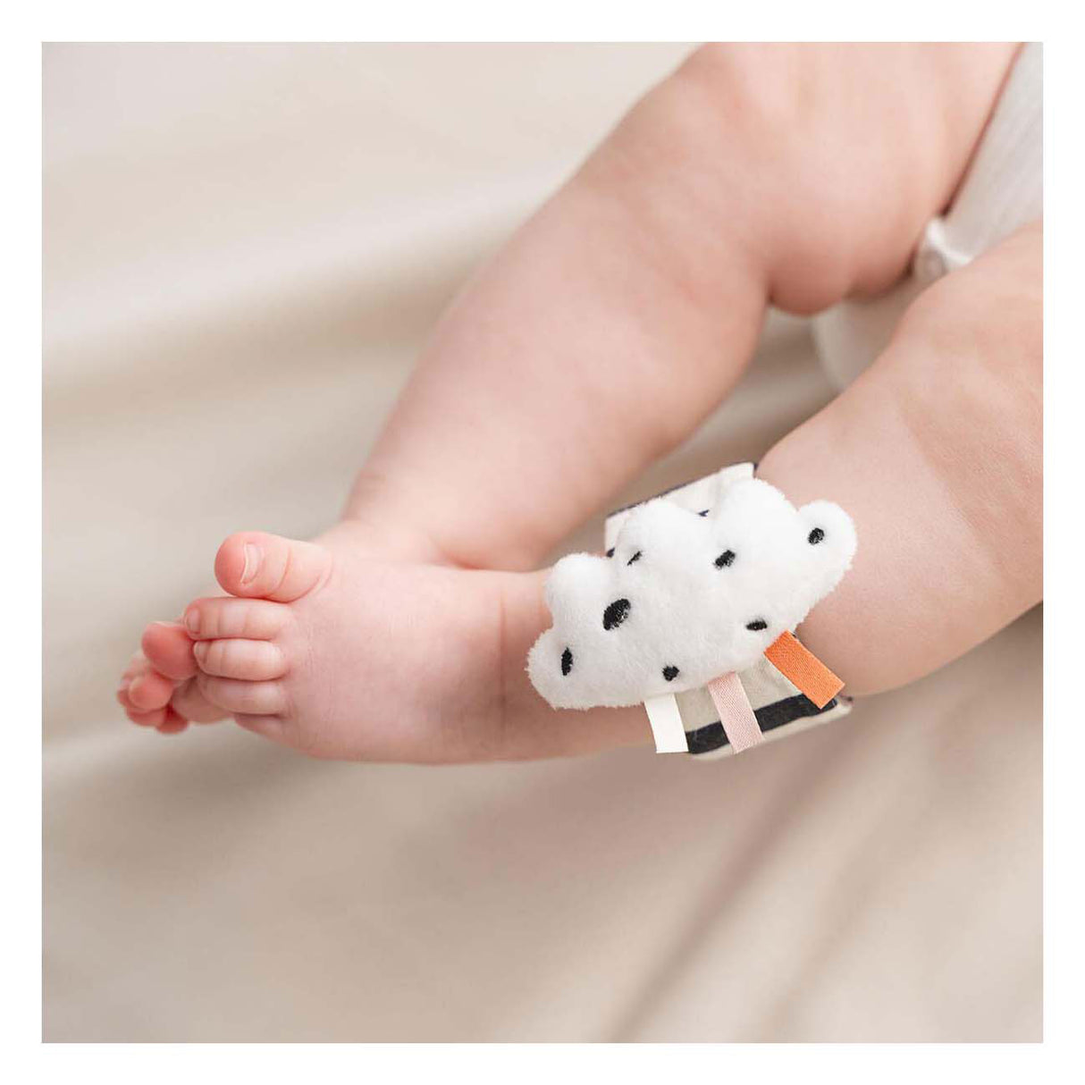 Fait par des nuages de poignet de cerf nuages heureux rose, 2e.