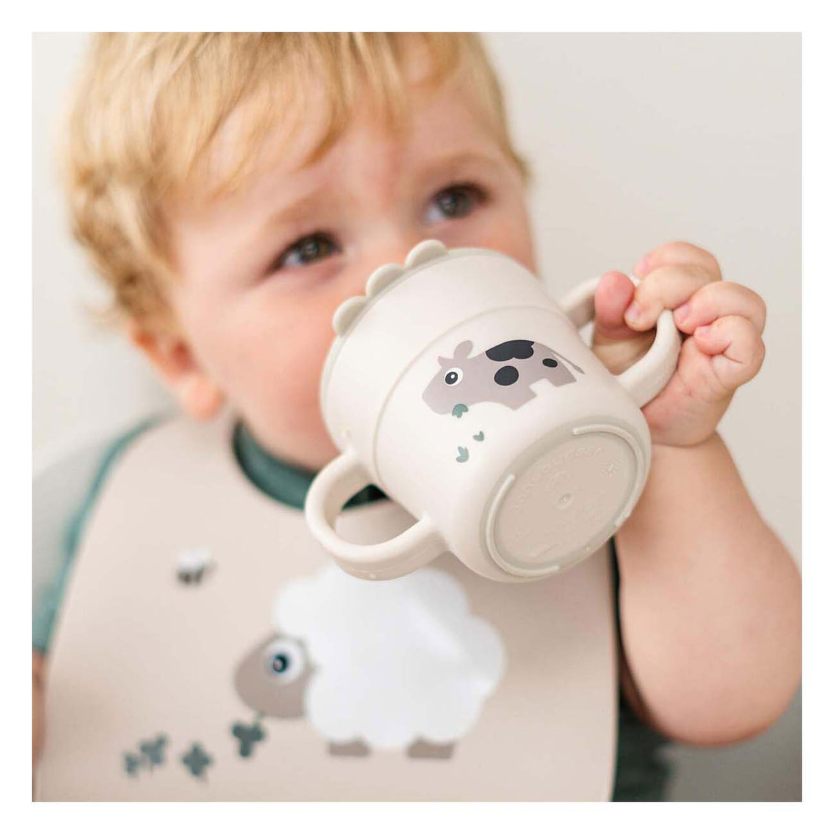 Done by deer spout cup small farm beige, 215ml