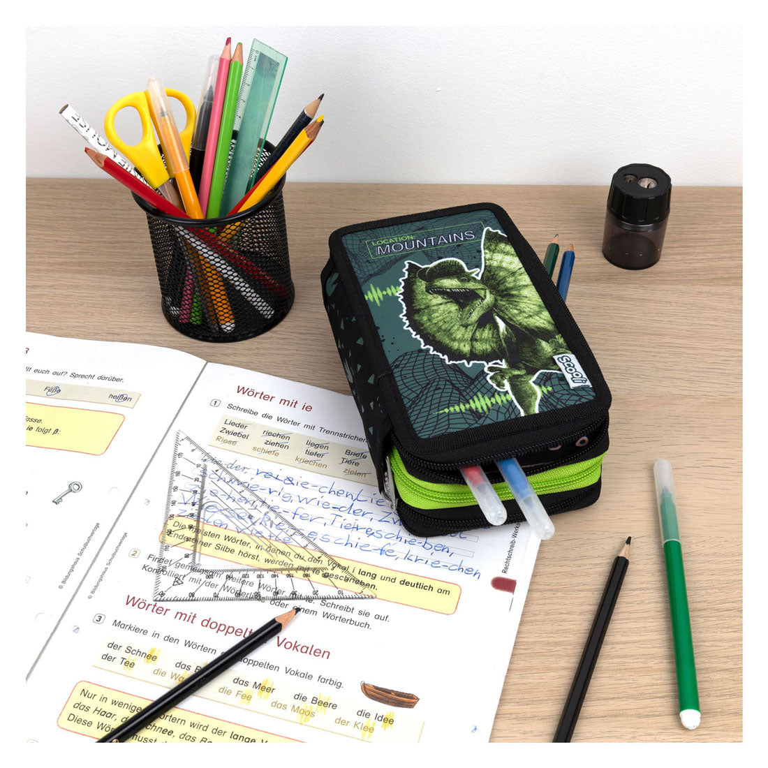 Undercover 3-compartment filled pencil case Jurassic World