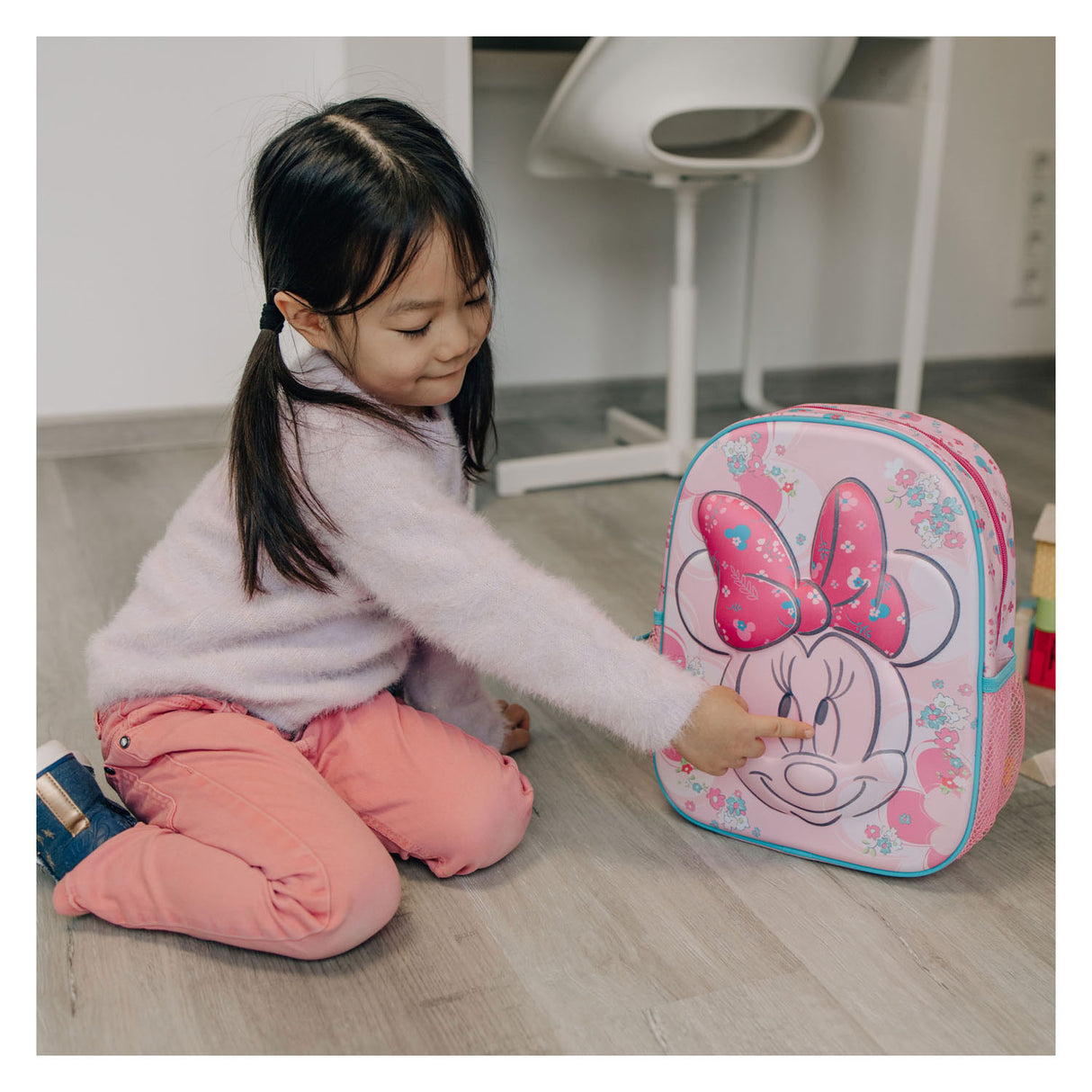 Undercover 3d backpack minnie mouse