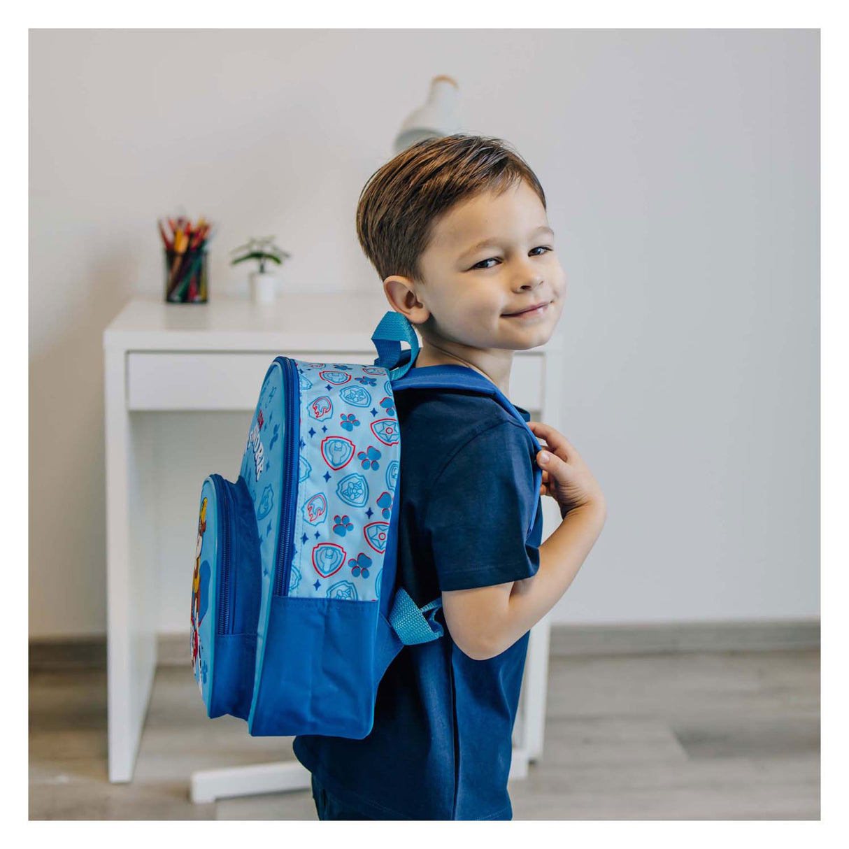 Mochila encubierta con bolsillo delantero de patolina