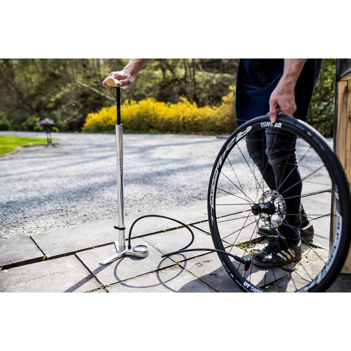 Trivio - bicycle pump hurricane high pressure 16 bar 240 psi aluminum