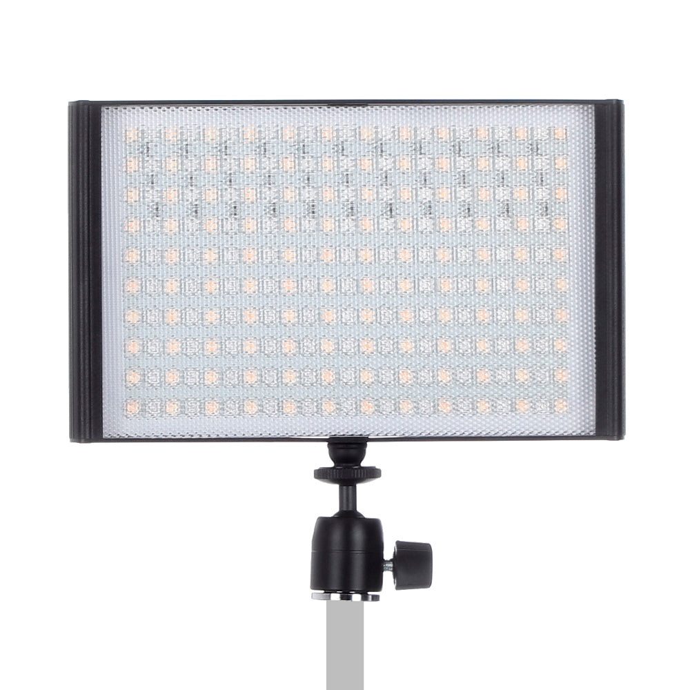 Falcon Eyes RGB LED-lamppusarja T8 sis. Akku