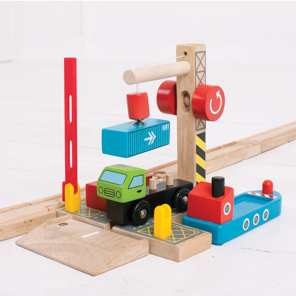 Bigjigs Wooden Rail Container Shipyard