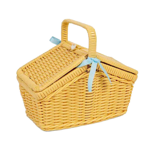 Bigjigs picnic set in basket, 18 pieces.