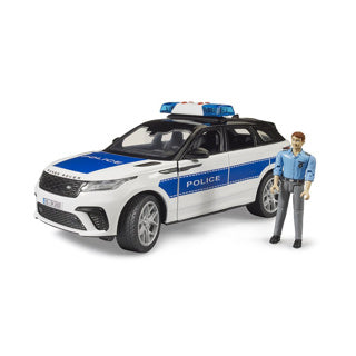 Auto Range Rover Velar i policjant policji