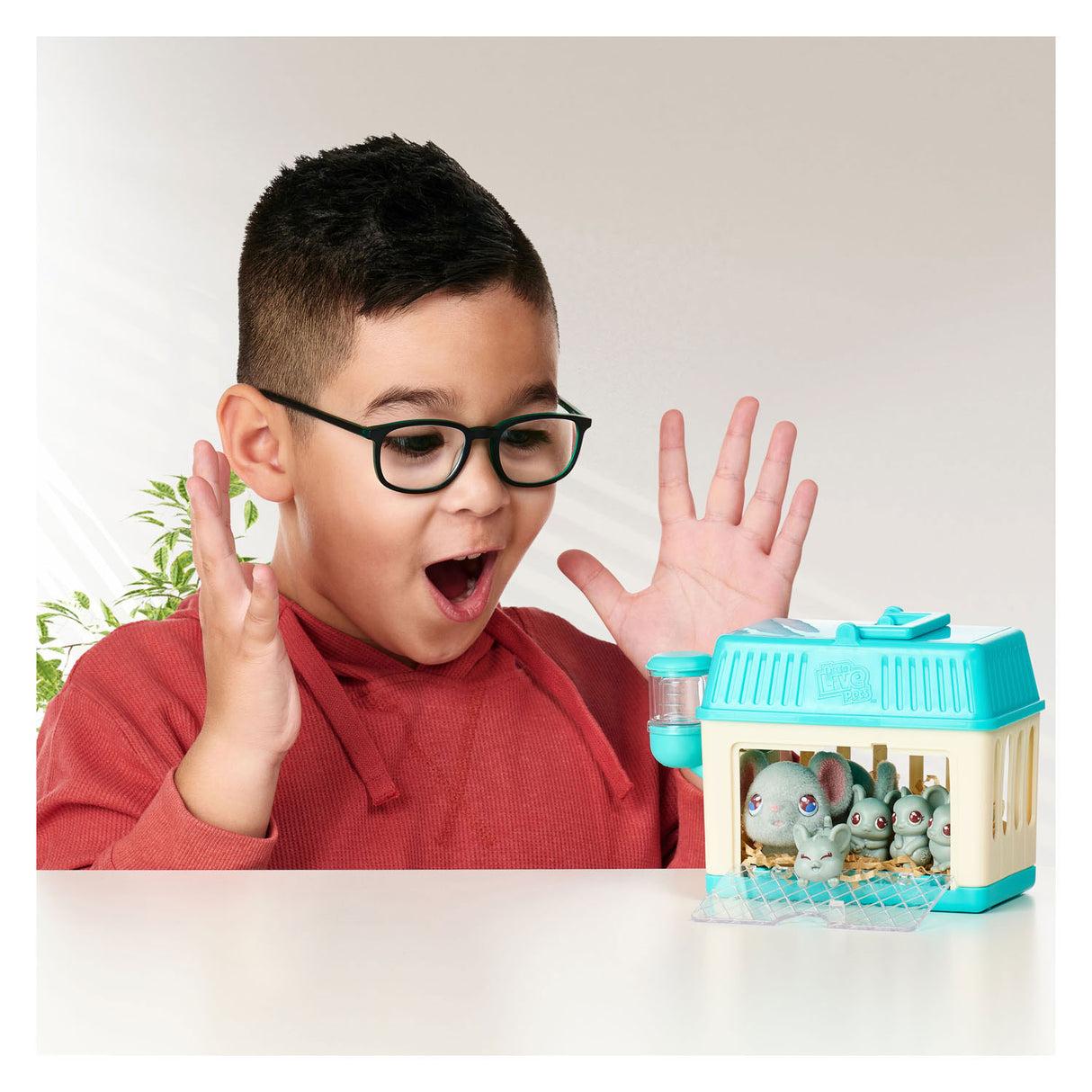 Moos Spillsaachen kleng Live Hausdéieren Mama Iwwerraschung Mini spillen Figur