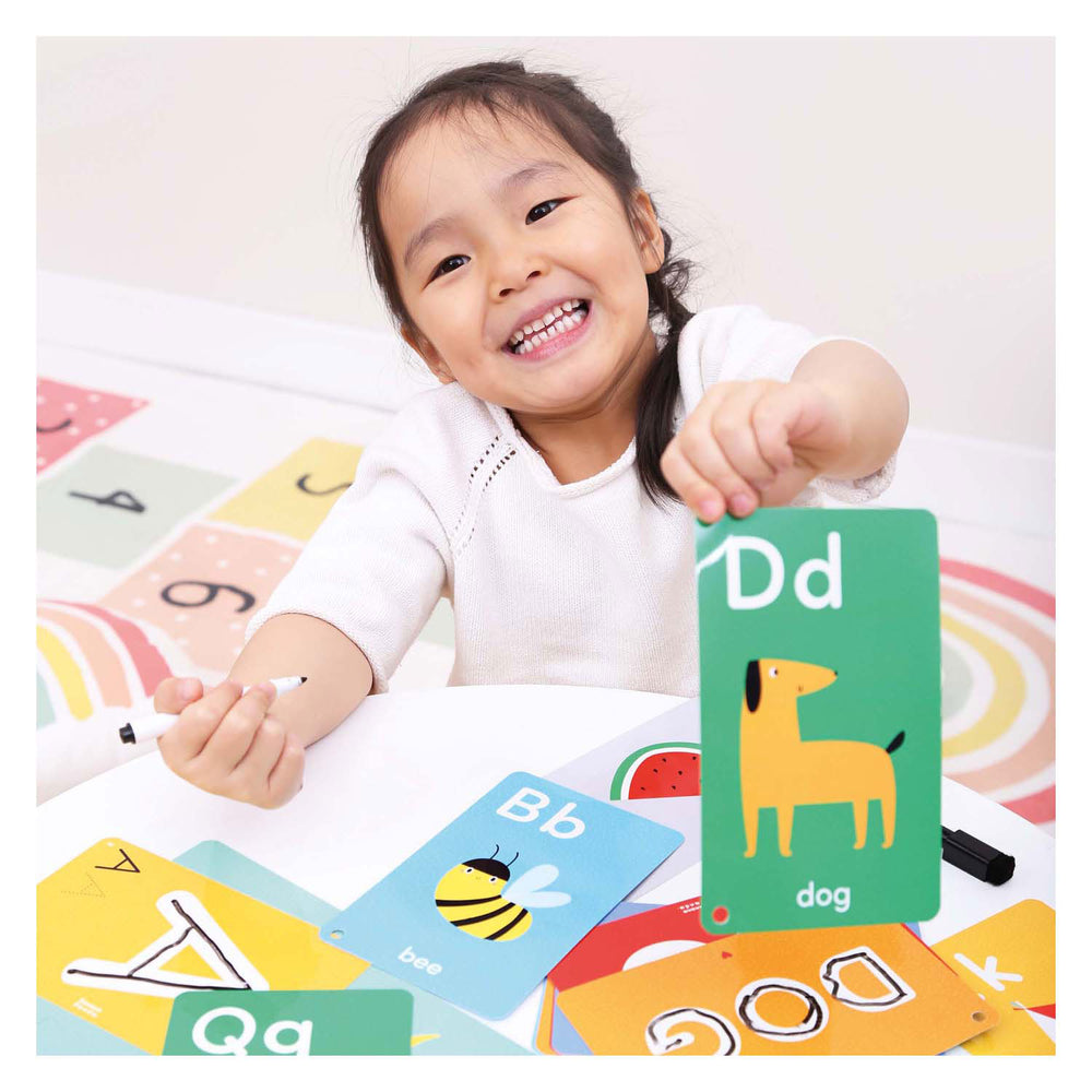 Banana panda - let's write and erase letters