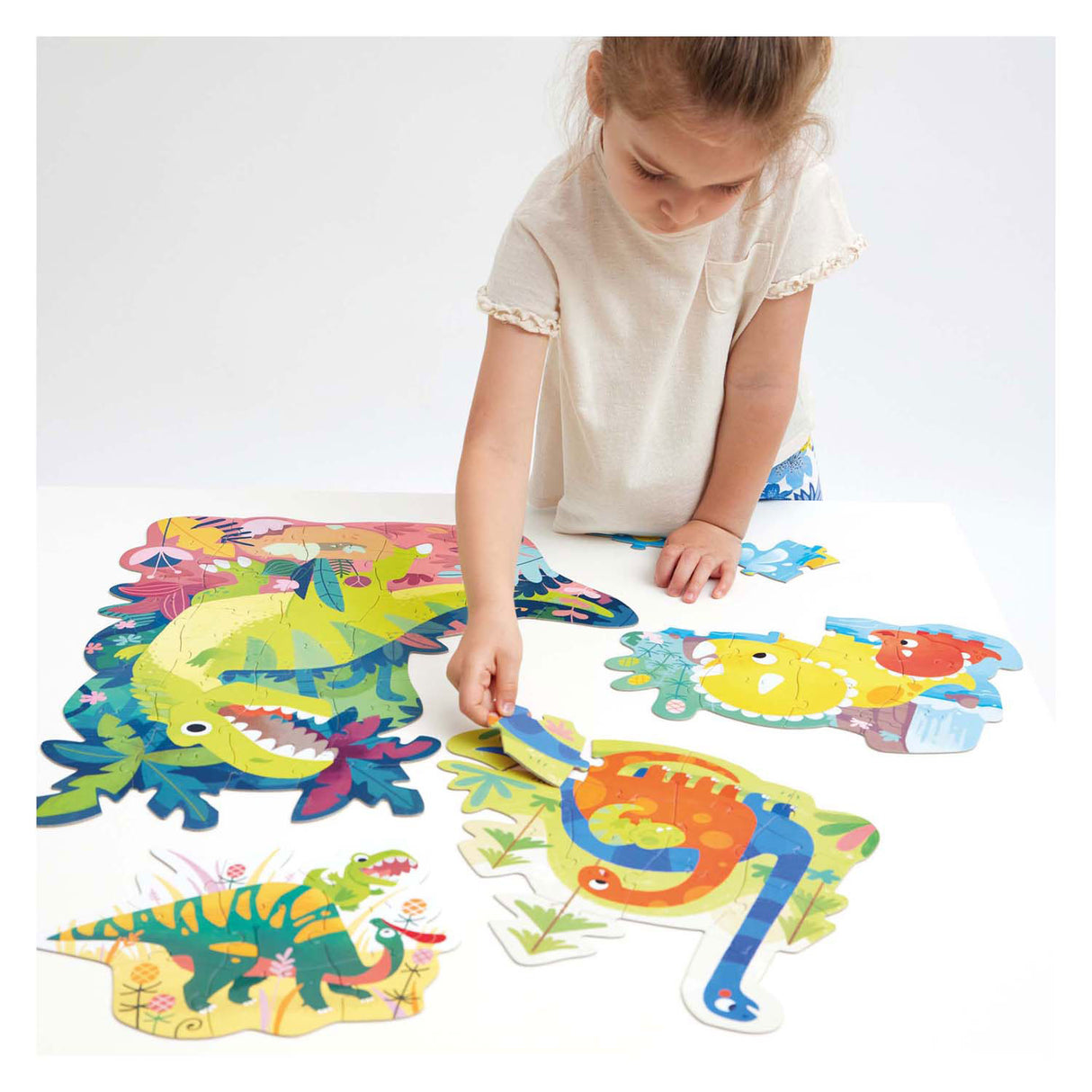 Banana panda - playing hands dinosaurs - 71st.