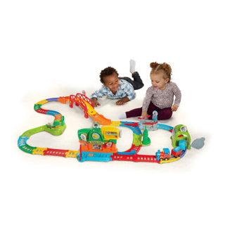 Vtech Toet Toet adventure train set (including Lucas locomotive)