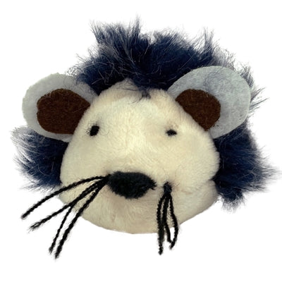 Fofos egér remegve hangszürkével