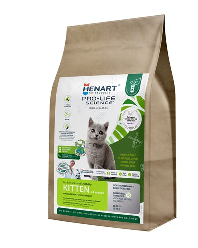 Henart Mealworm insect cat kitten with him eggshell membrane