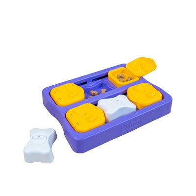 Nina Ottosson dog brick