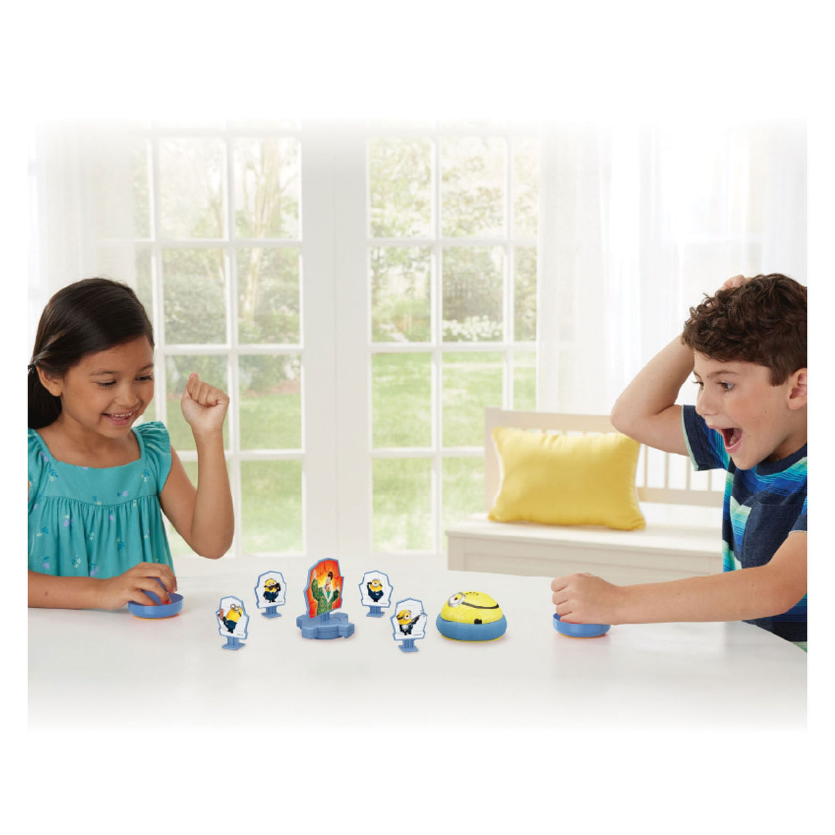 Epoch minions hover strike battle game