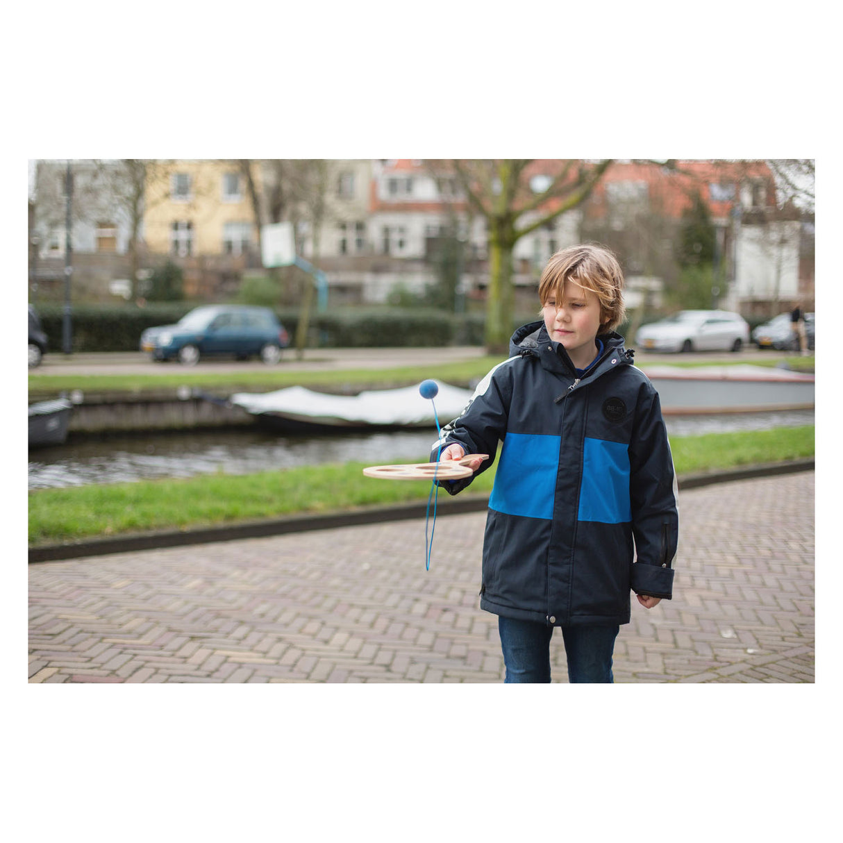 BS Toys nihaj in leseni lopar - Outside