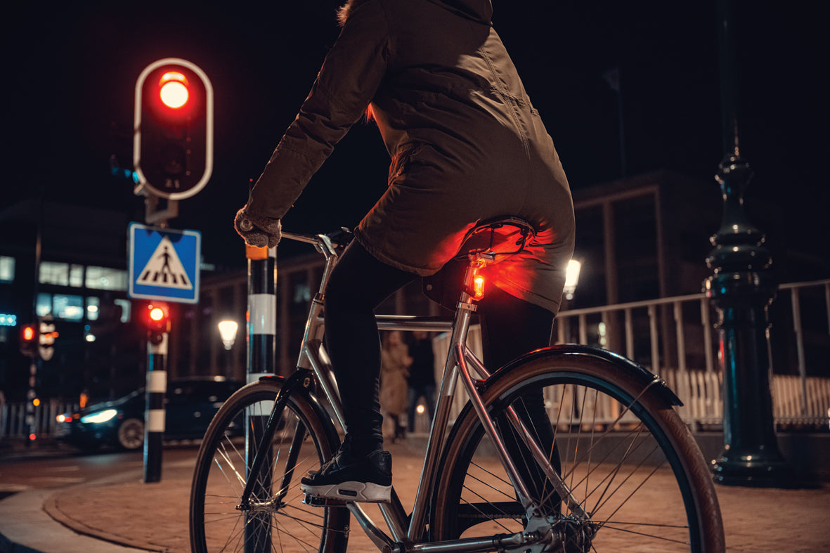 CC0804A Axa DWN USB rear a-light signal