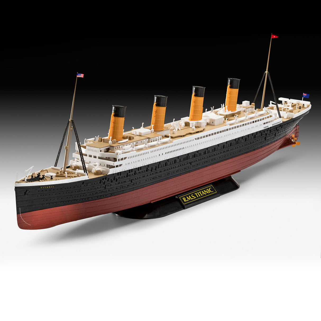 Revell rms titanic ship