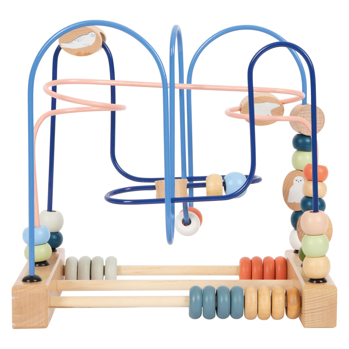 Habilidades motoras de madera de pie pequeña en espiral