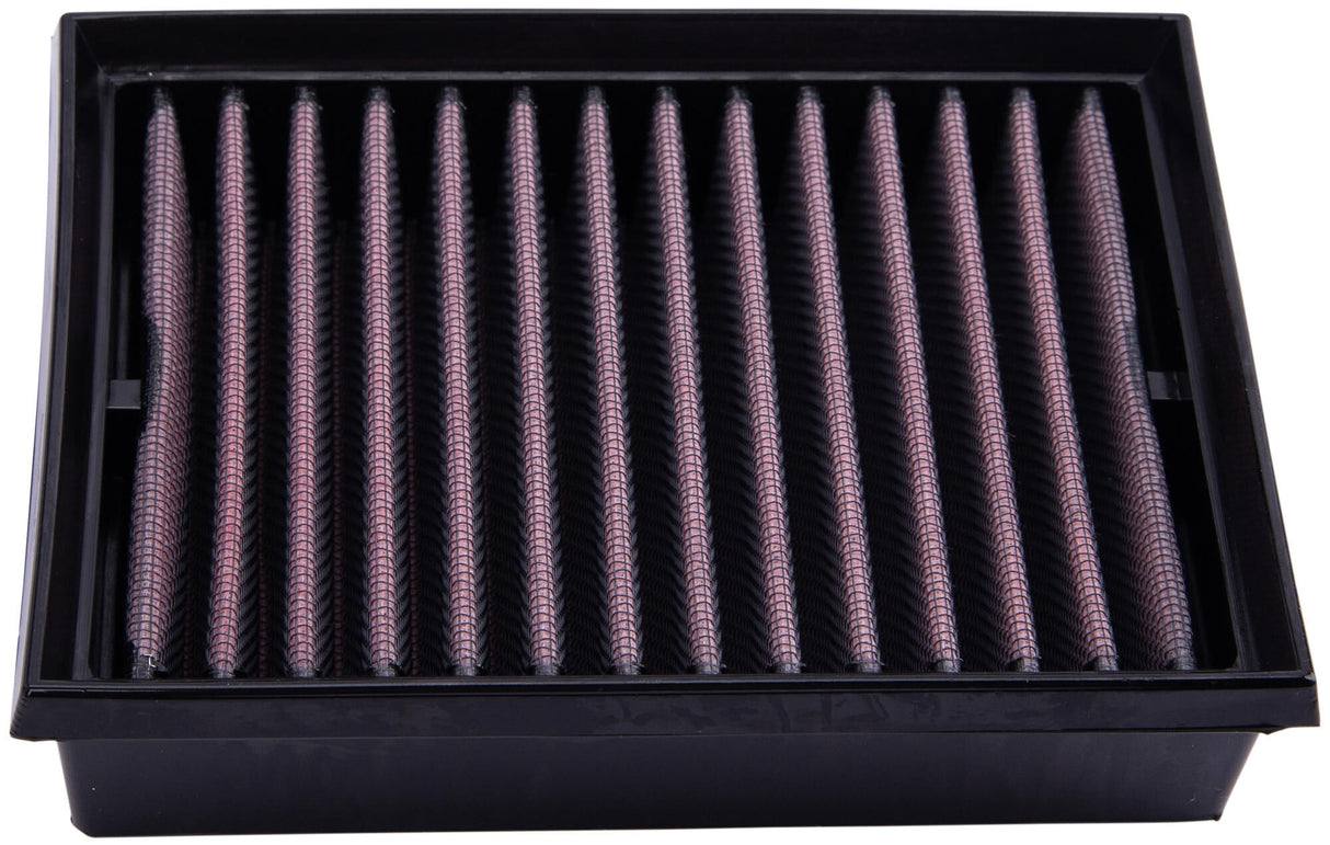 Substituição do filtro de ar de substituição de DNA. filtro de ar preto