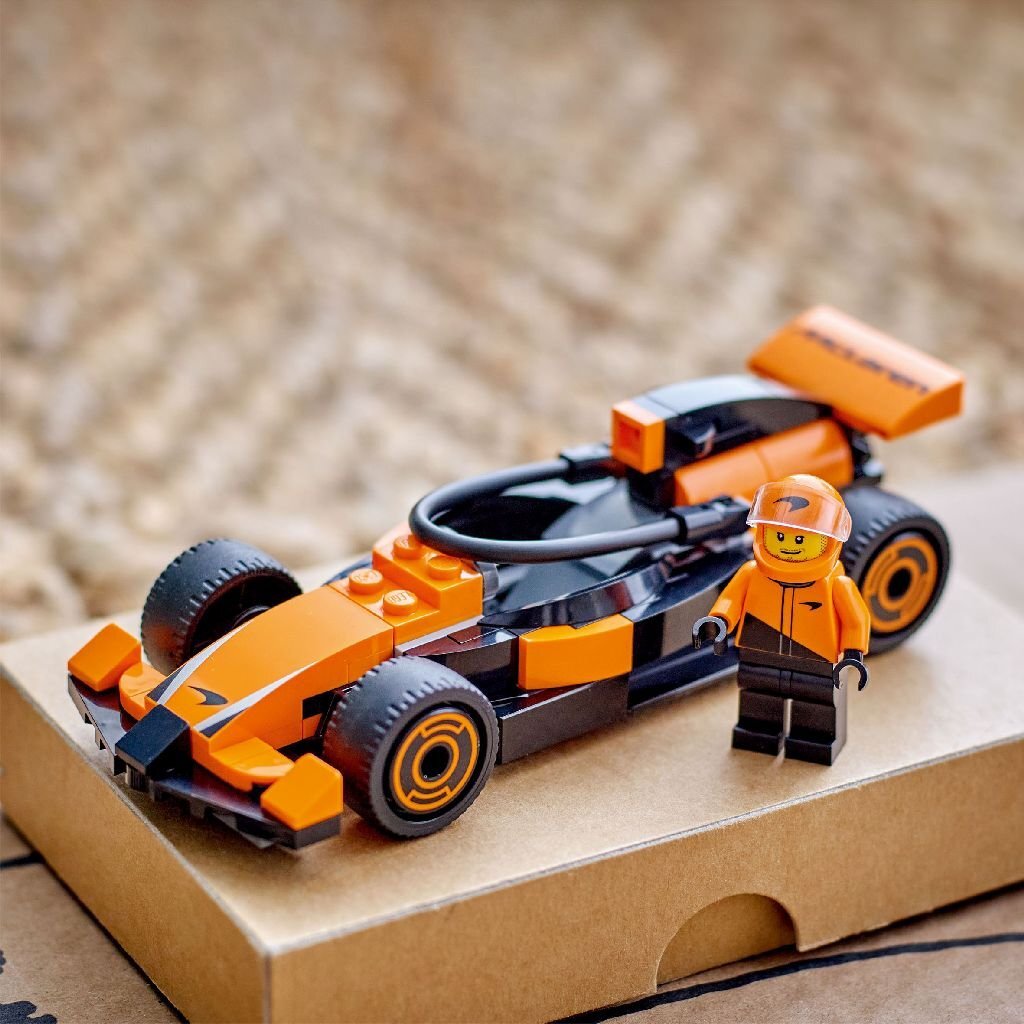 Lego city 60442 f1 driver med mclaren racerbil