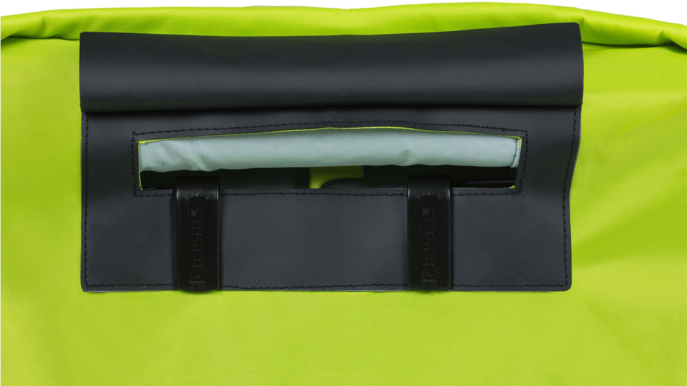 La albahaca mantiene seca y limpia - cubierta de lluvia - horizontal - neón geel