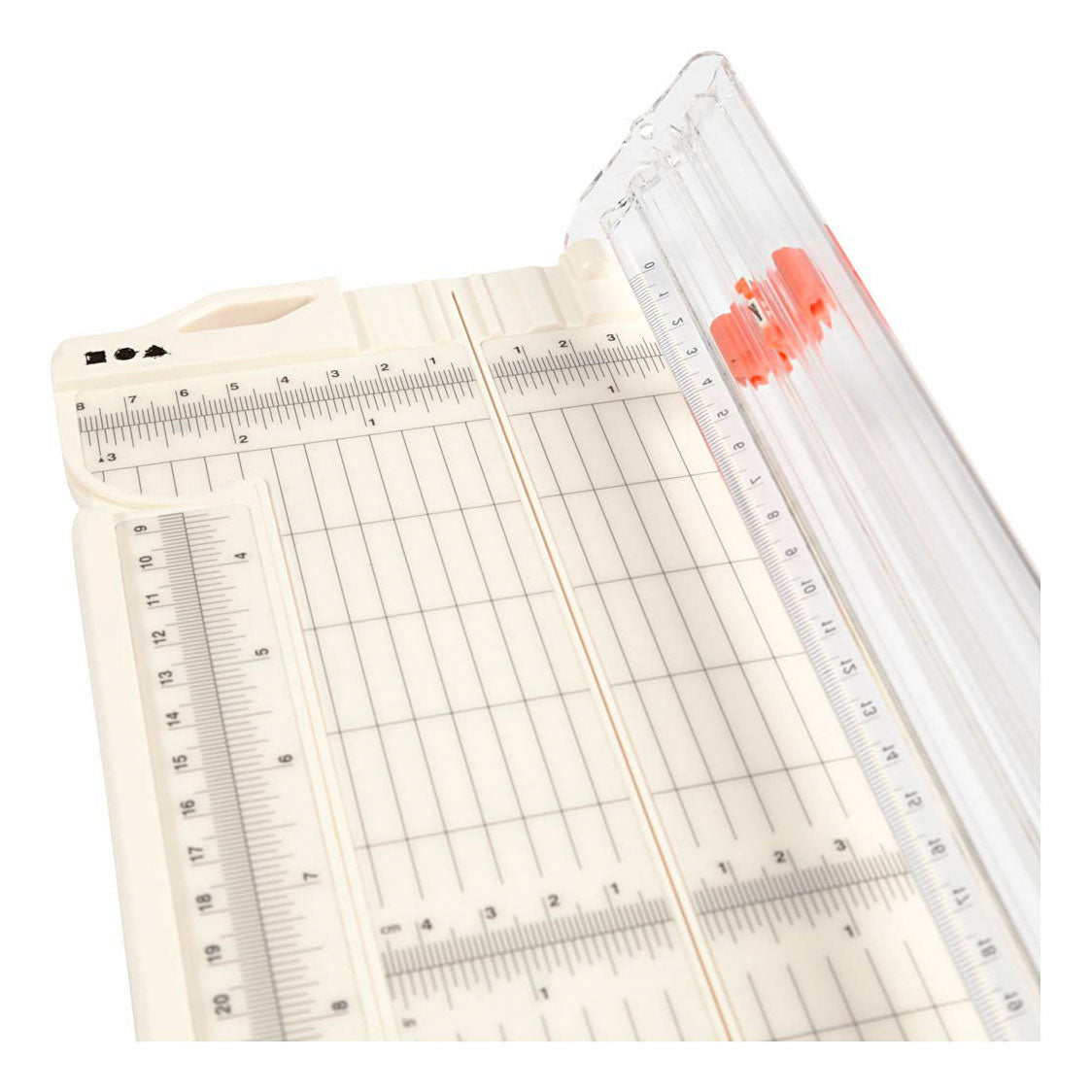 Cutter de papier de la société Creativ