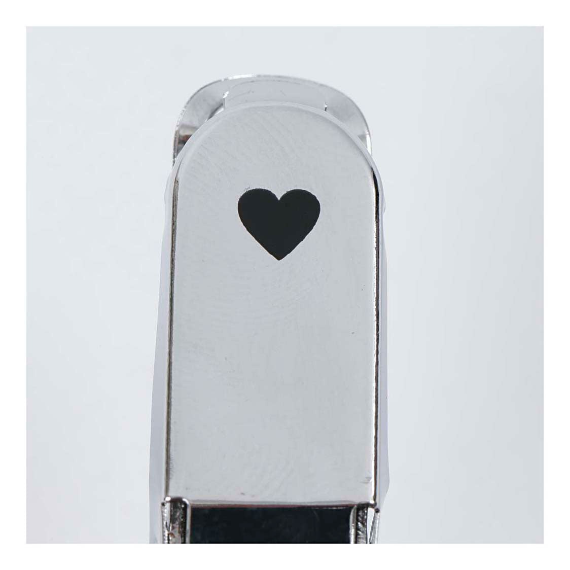 Fiskars hand punch, heart, hole size 5 mm, 1 piece