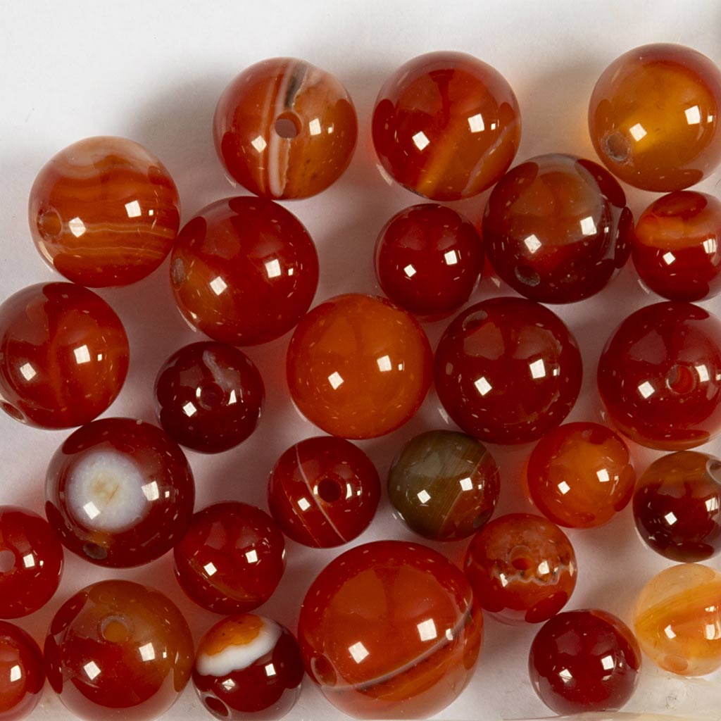 Creativ company agate beads, d 6+8+10 mm, hole size 0.9-1 mm, approx. 28 pieces, burnt orange, red, 28 pieces 1 box