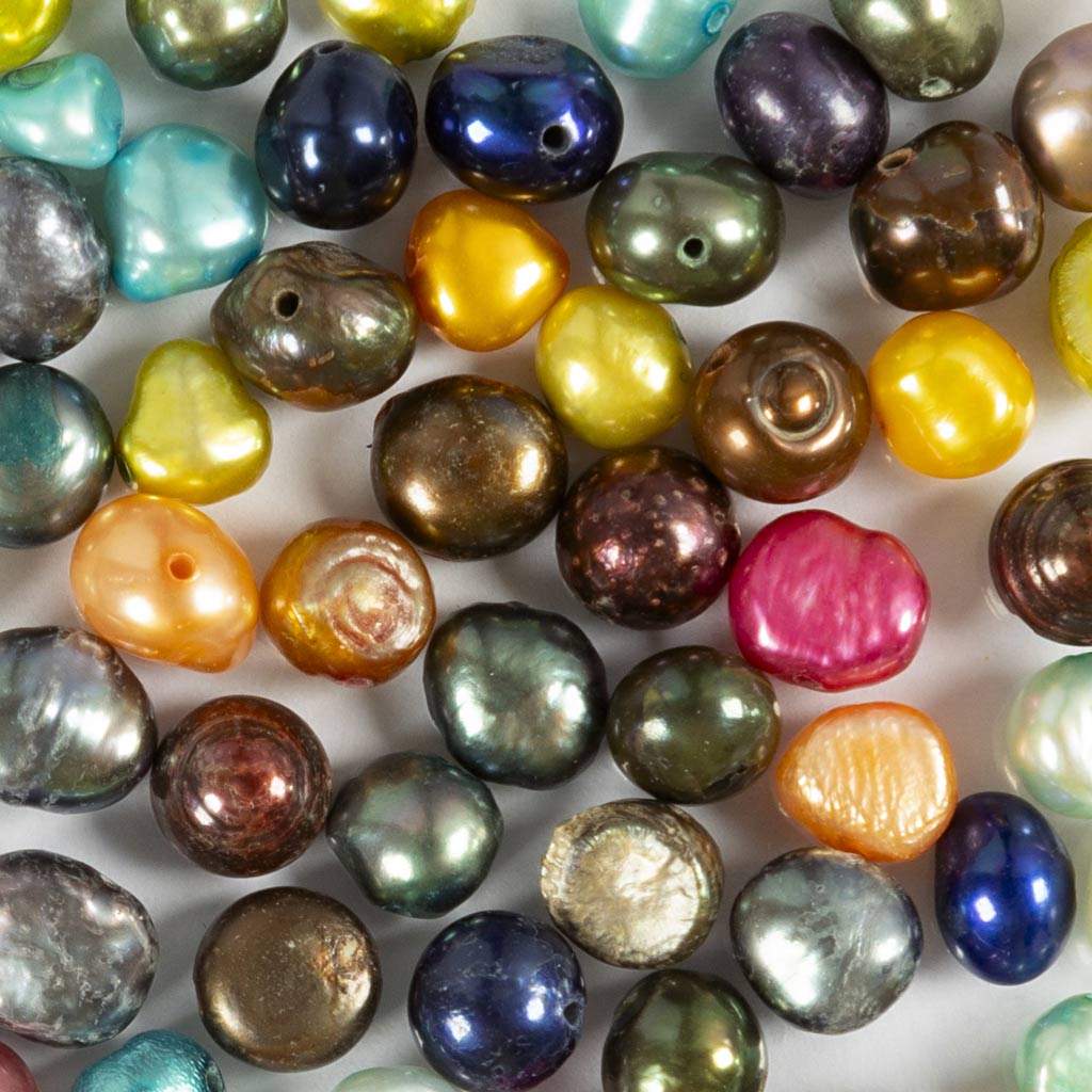 Creativ company freshwater pearls, d 5-6 mm, hole size 0.5 mm, mother-of-pearl colours, 60 pieces 1 box