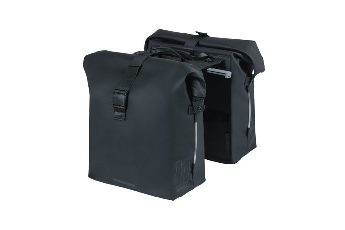 Basil SoHo Bolsa de bicicleta doble Nordlicht - Implaz del agua, PU, cierre de cotización de la rueda, adecuado para Mik, 41 LTR, Night Black