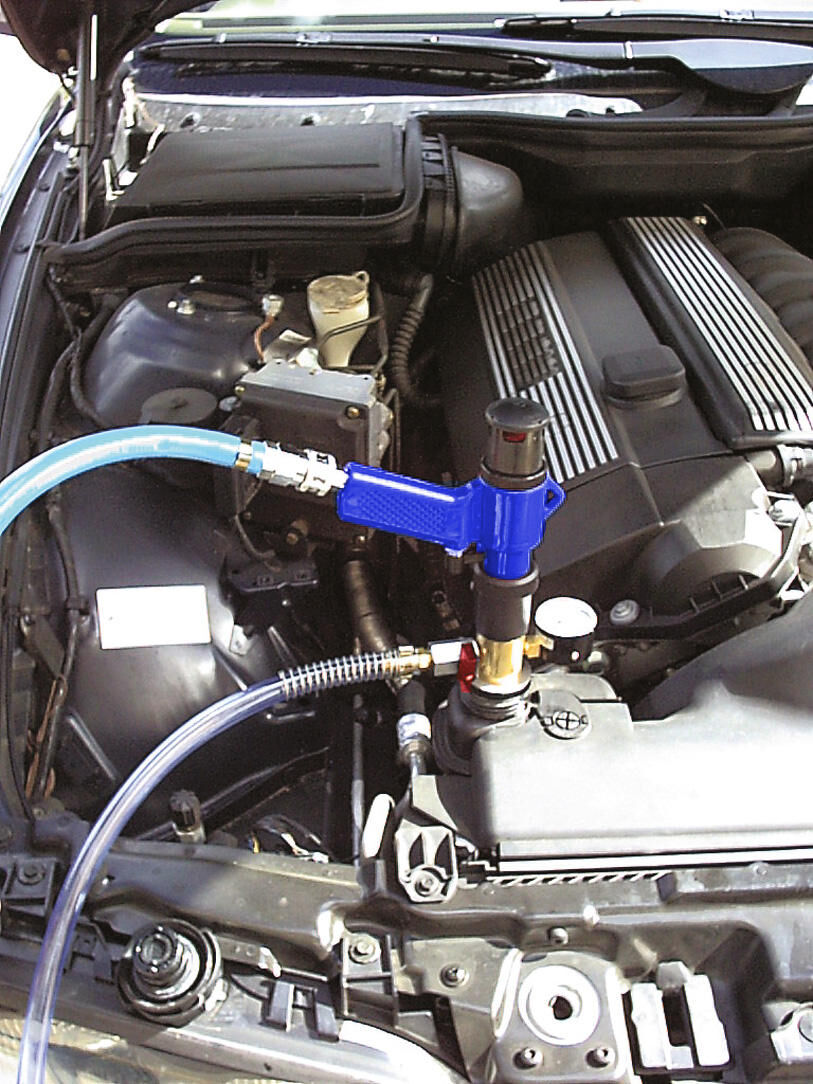 Busching koelsysteem test- en vulinrichting cooling system filling gu car,truck