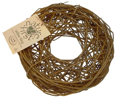 Anello di salice per animali domestici felici