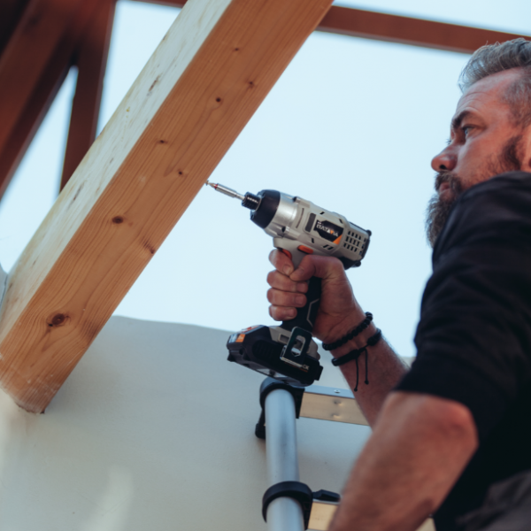 AC cordless impact wrench (Maxxpack 18V).