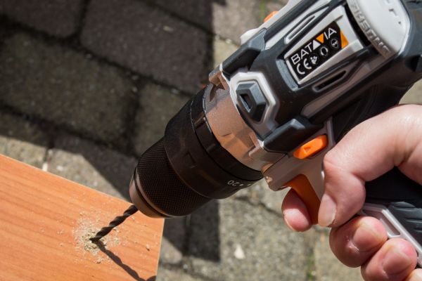 ACKALNE BATERII BOCKALNE ZESTAW Bezszczotek (Maxxpack 18 V).